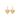 Billedet viser et par Chandra øreringe i guld. Øreringene har et elegant og moderne design med en glat overflade og en buet form.