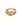 Billedet viser en elegant guldring med en stor, klar sten i midten, omgivet af mindre sten. Designet er klassisk og tidløst, perfekt til specielle lejligheder.